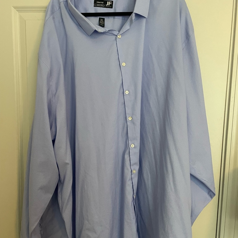 New w-o tags just dropped Ferrar mens button up shirt pale purple lavender color